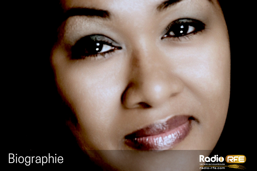 Félana Rasolondraibe  Biographie - Félana Rasolondraibe - Biographie de Ricardo Apollon chanteuse, artiste de Gospel