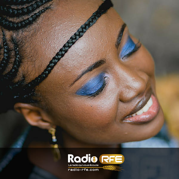 Odelia Worship - Biographie Odelia Worship, Découvrez la carrière et la vie de Odelia Worship, célèbre artiste chrétienne et chanteuse de gospel et pop... ODELIA WORSHIP Pochette Album CD Odelia worship